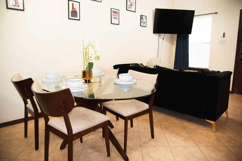 1 Min To University Utrgv 2Bd 2Bt Town Suite Edinburg Dış mekan fotoğraf