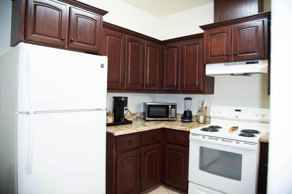 1 Min To University Utrgv 2Bd 2Bt Town Suite Edinburg Dış mekan fotoğraf